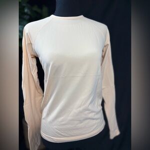 Athleta Girl Power Up Peach Long Sleeve Girls Top